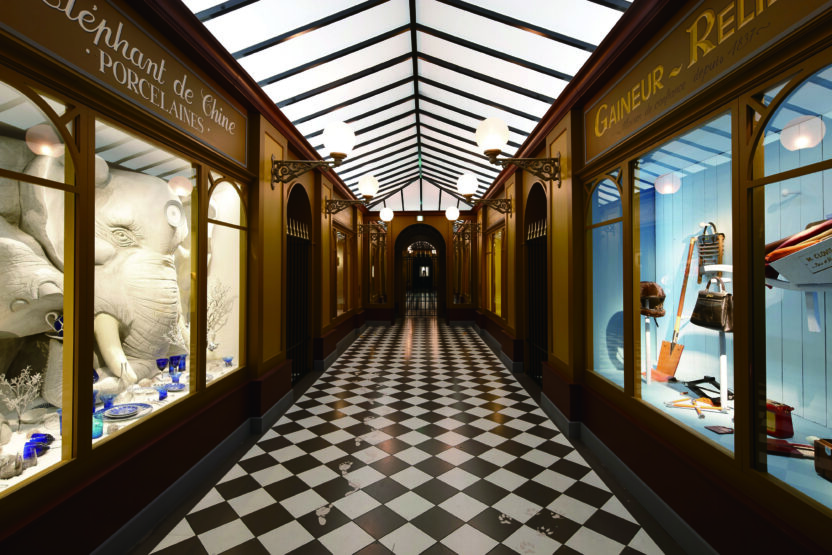 에르메스의 전시 시노그래퍼 위베르 르 갈 4 170103000000533 O 1