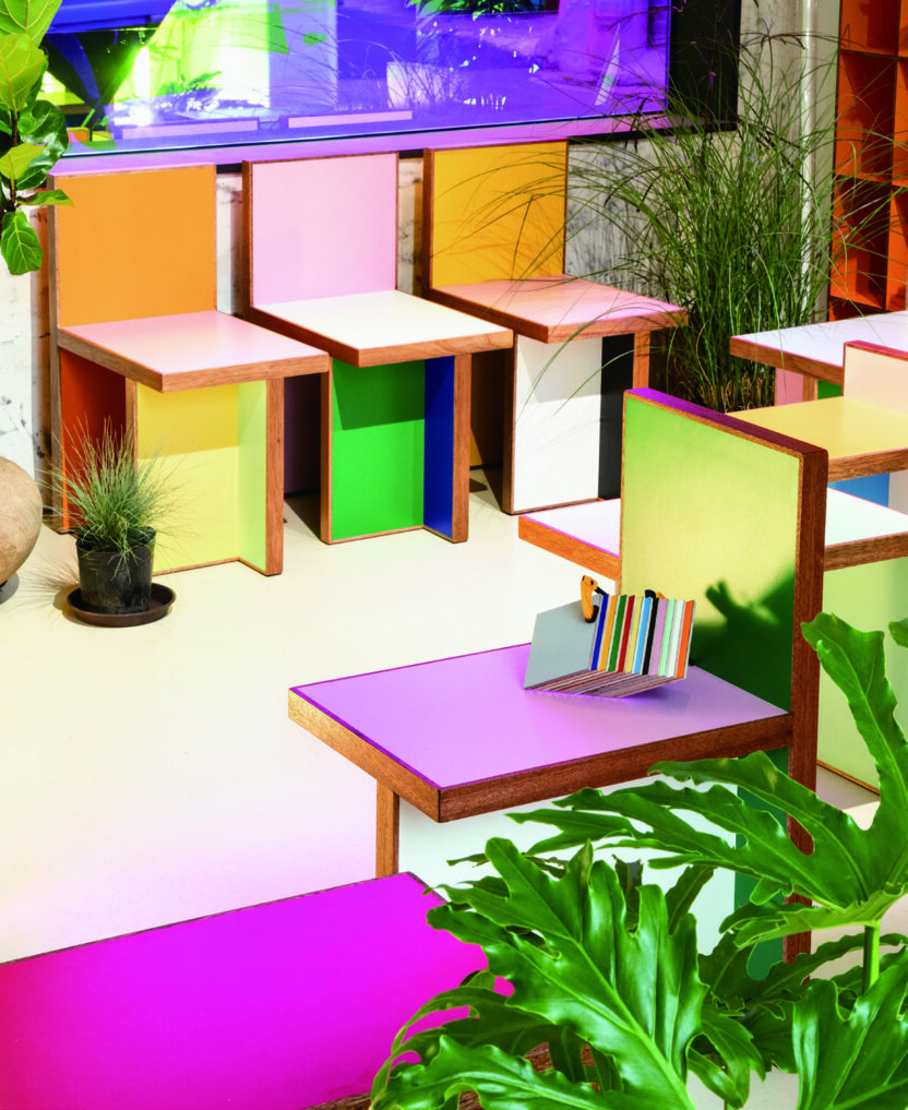 꽃술+한국 디자이너 신작 가구 1 200625000000864 O