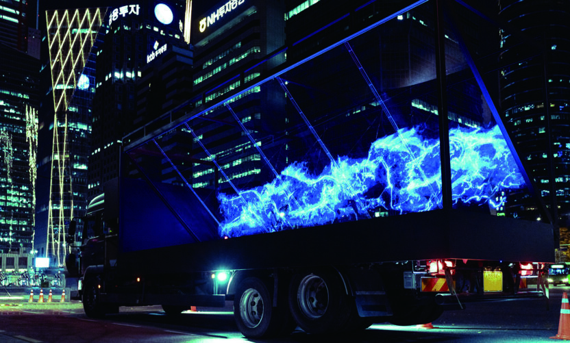 기술과 예술의 접점에서 벌어지는 스펙타클사일로랩 7 201224000001437 O