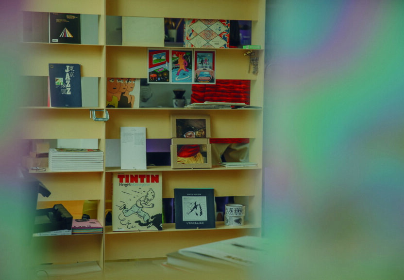 쪽프레스의 세계, 스파인 1 201224000001553 O