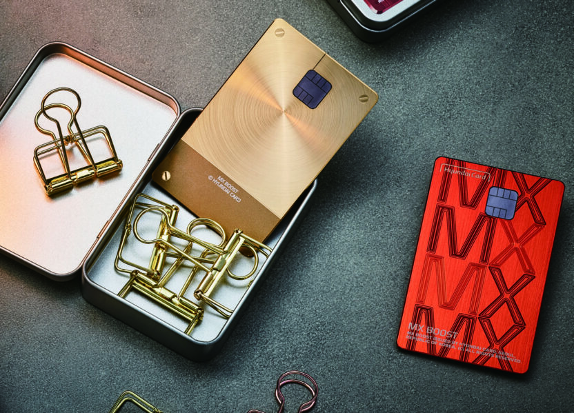 카드 디자인을 ‘하드캐리’하는 굿즈현대카드 MX 부슷템 7 210225000000282 O