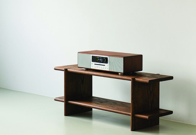 라이프스타일 아이템으로 자리 잡은 뮤직 디바이스 올인원 오디오 2 210727000000207 O