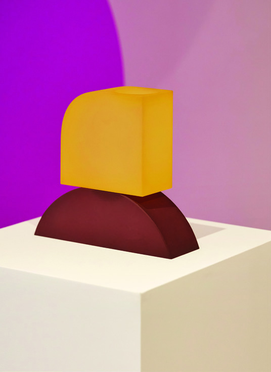 세라믹과 아크릴, 그 사이의 변주 오덴세 디자인 스튜디오 〈더 컴포지션〉전 5 211125000001277 O