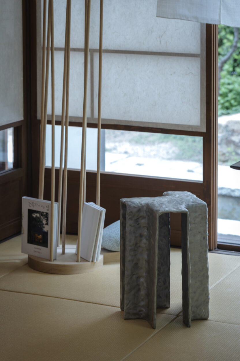 100년 가옥 오초량에서 만난 〈에디터갑의 집〉 23 4X5 8052