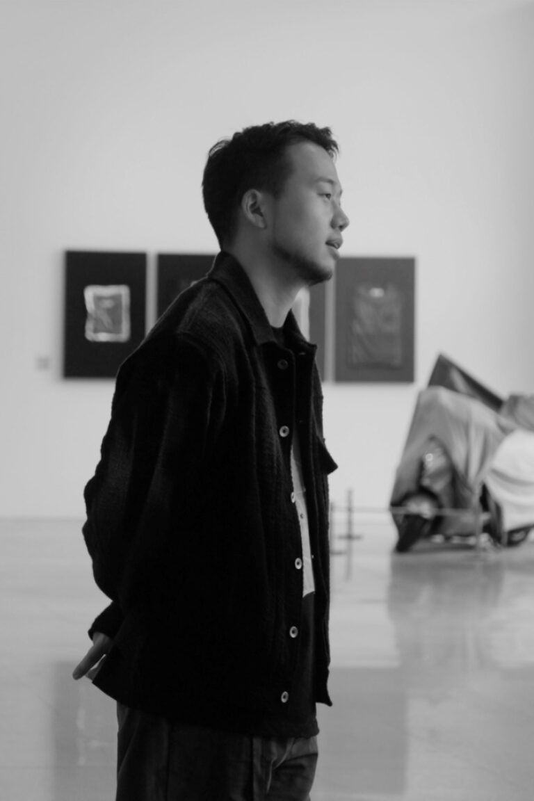 크리에이티브 디렉터: 지용킴의 김지용 21 크리에이티브 디렉터: 지용킴의 김지용