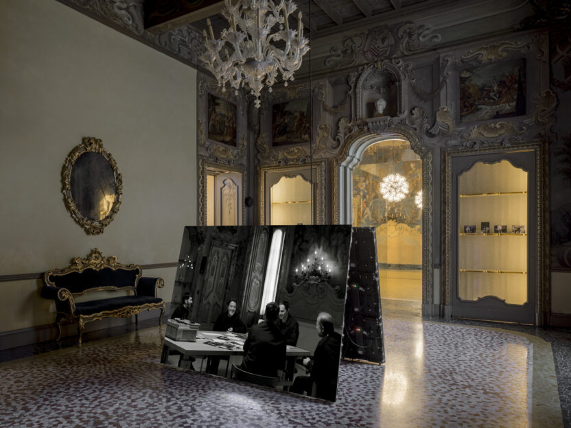 월간 〈디자인〉이 밀라노에서 주목한 전시 5 7 Nicolo Panzeri FLOS Visconti MDW24 7 1