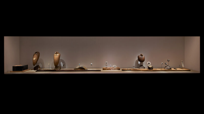 〈까르띠에, 시간의 결정〉을 관람하는 4가지 포인트 10 까르띠에 시간의 결정 전시 내 팬더 파트©Cartier ©Victor Picon