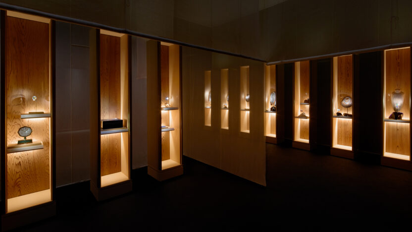 〈까르띠에, 시간의 결정〉을 관람하는 4가지 포인트 5 까르띠에 시간의 결정 전시 챕터 1 ©Cartier ©Victor Picon