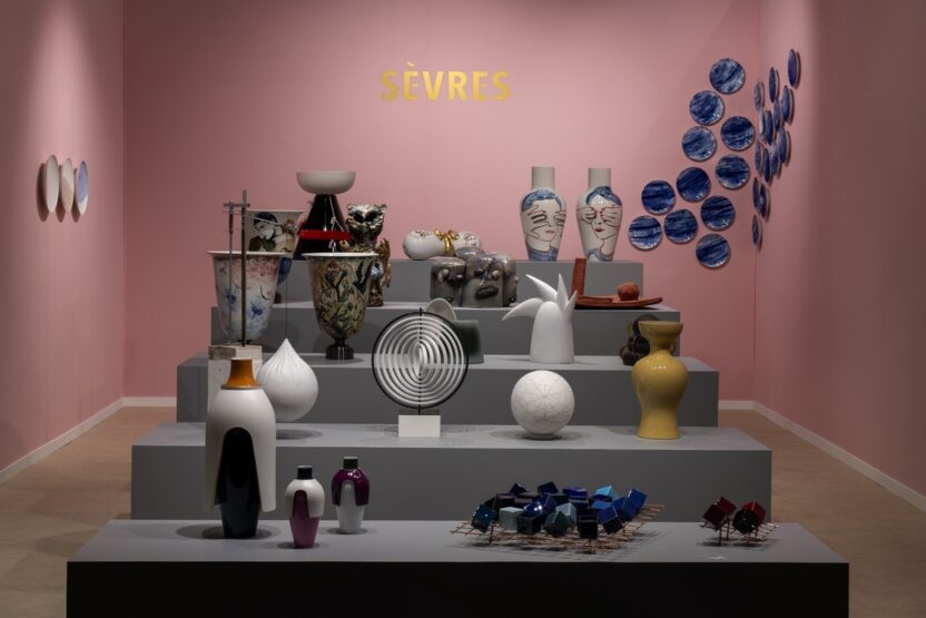 아트 파리 2024 이모저모 12 10 Galerie Sevres. ©Marc Domage Sevres Manufacture et Musee Nationaux