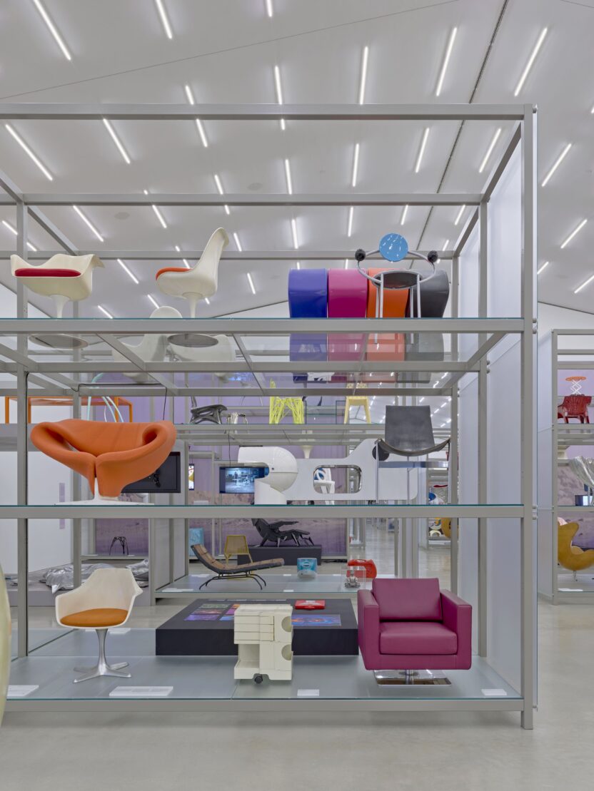 우주시대에서 메타버스까지, 공상과학 디자인을 말하다 5 13 VDM Science Fiction Design Installation View