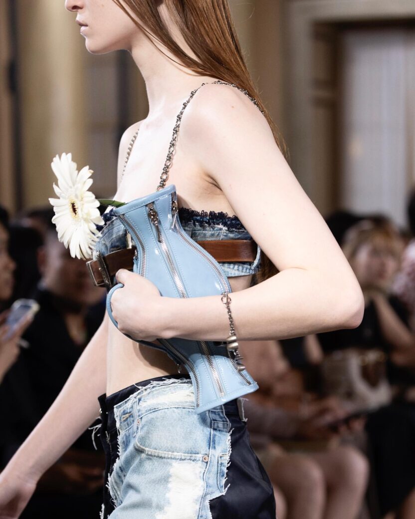 한국 옷 사러 오픈런? 세계를 홀린 K패션 열풍 36 2 16