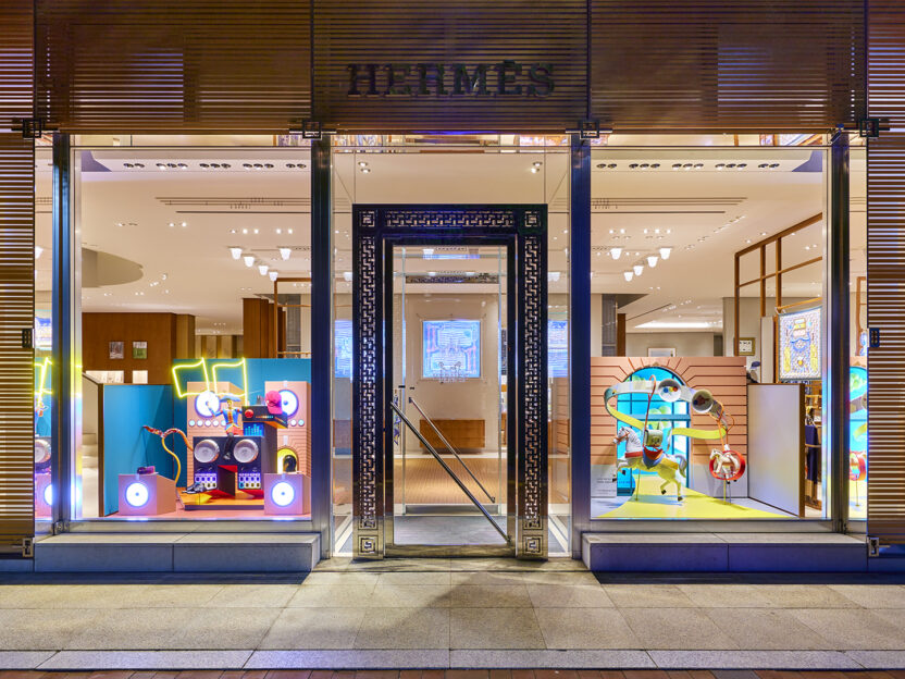 메종 에르메스 도산 파크 여름 윈도 디스플레이 1 2024 여름 메종 에르메스 도산 파크 윈도 디스플레이 잭슨홍 사진 김상태 4