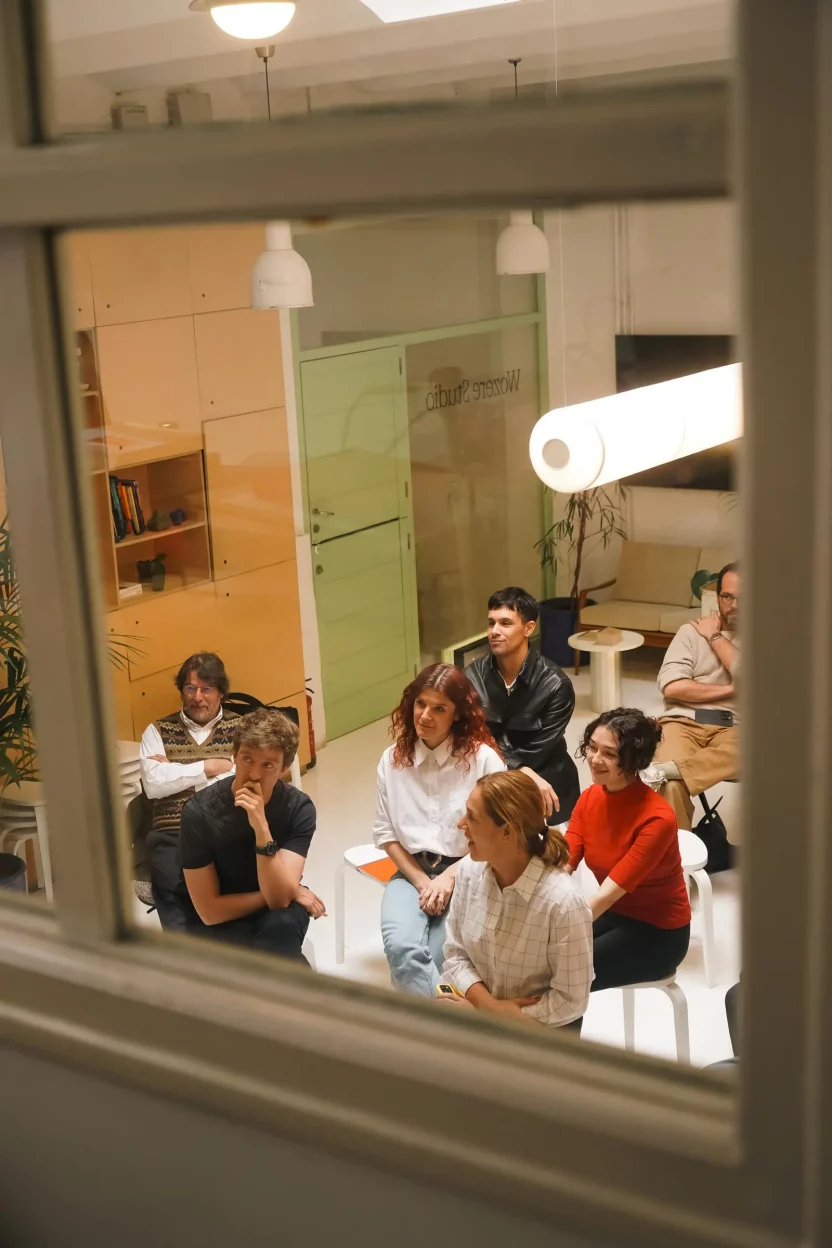 자라 카페? 에르메스 신문 가판대? 스페인 'Wozere Studio' 2 DSC 06283 f485937b6d