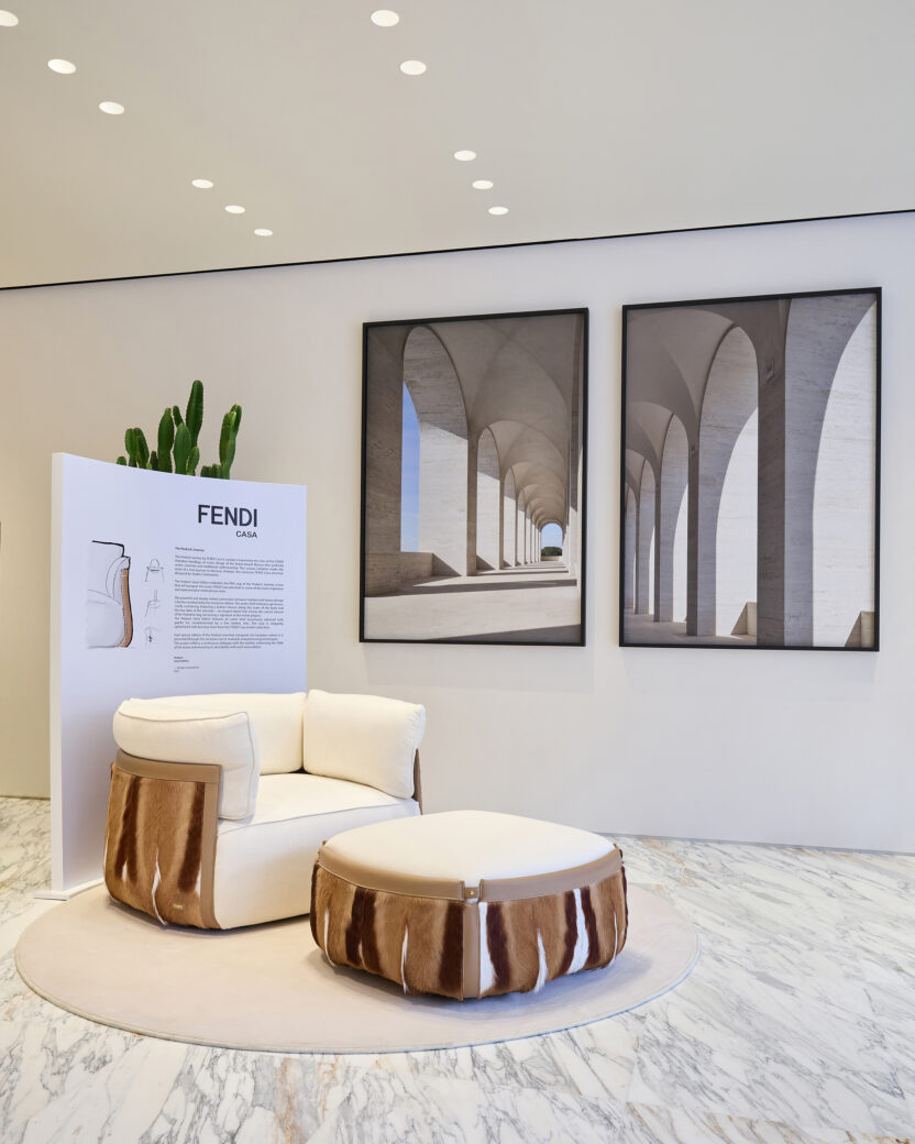 한국에 상륙한 FENDI Casa SEOUL 6 FENDI Casa 1층 3Peekasit Sofa