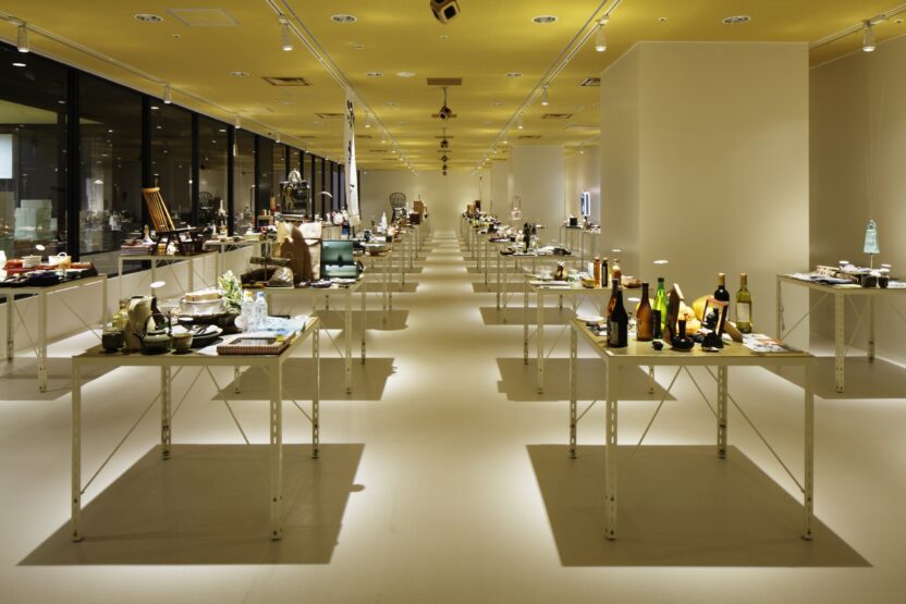 여행을 바라보는 디자이너의 렌즈, 나가오카 겐메이 & mmmg 16 d47museum 内観02