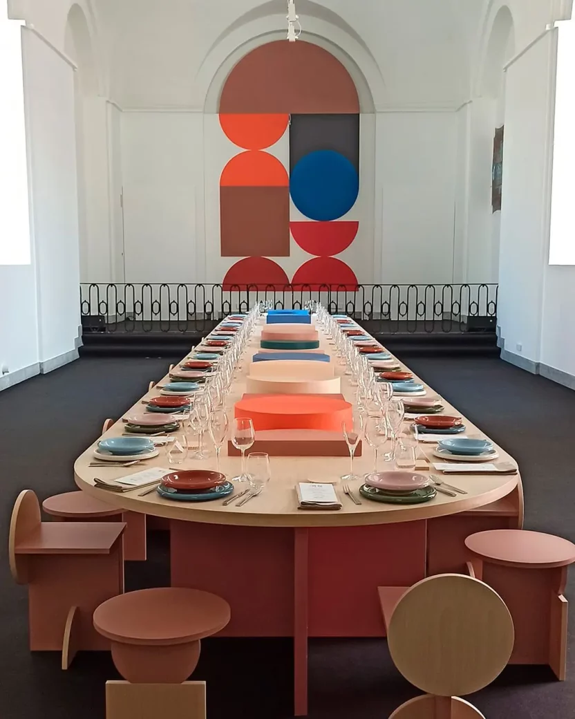 자라 카페? 에르메스 신문 가판대? 스페인 'Wozere Studio' 11 vertical interior 01 e8ae1e9fcb