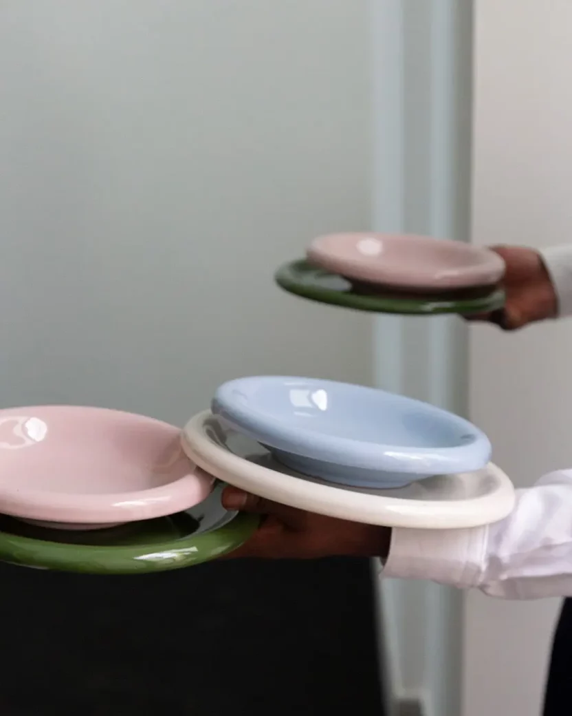 자라 카페? 에르메스 신문 가판대? 스페인 'Wozere Studio' 12 vertical interior 02 89b9dc98a4