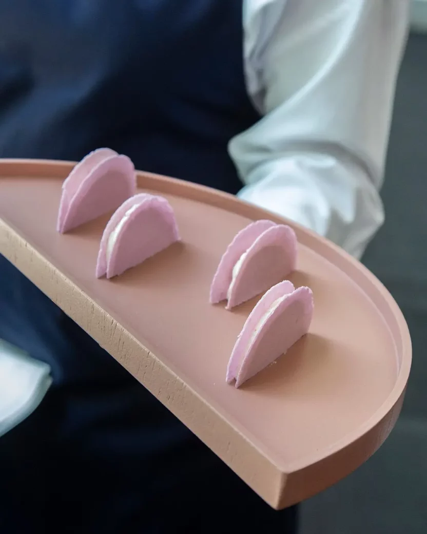 자라 카페? 에르메스 신문 가판대? 스페인 'Wozere Studio' 13 vertical interior 03 f261cbd03c