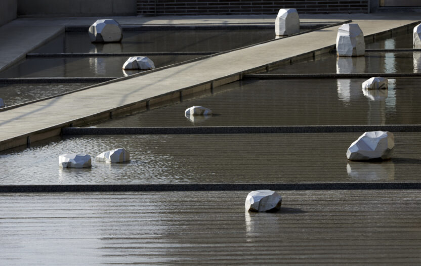 대지의 한계를 극복한 옴니버스식 카페, 인필름 2 0408pwj 1431 1