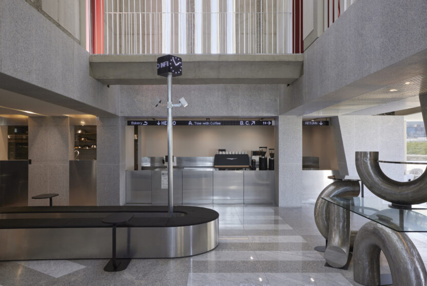 대지의 한계를 극복한 옴니버스식 카페, 인필름 3 0408pwj 1945 1