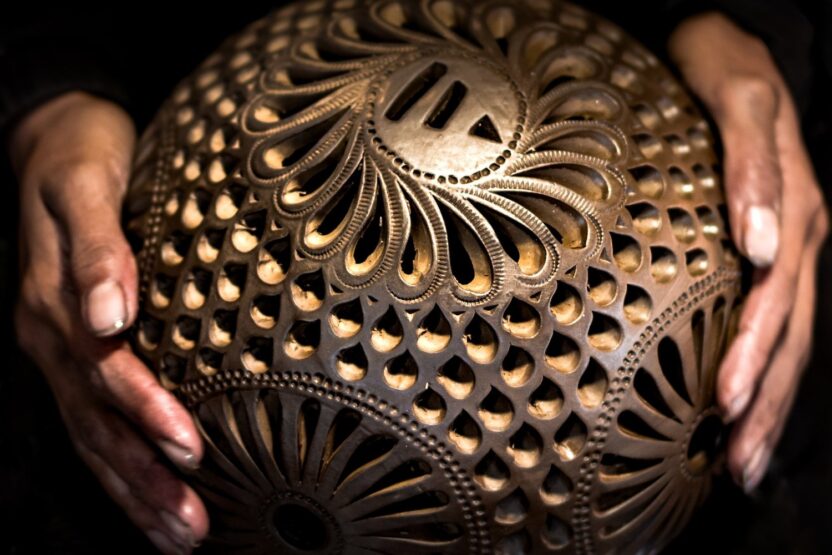 아디다스가 멕시코의 장인과 만나면? 13 13 2