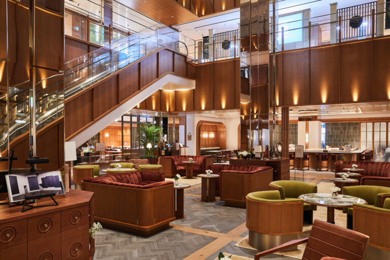 백화점에 스며든 하우스, '하우스 오브 신세계'|공간 디자인 편 12 백화점에 스며든 하우스, ‘하우스 오브 신세계’|공간 디자인 편