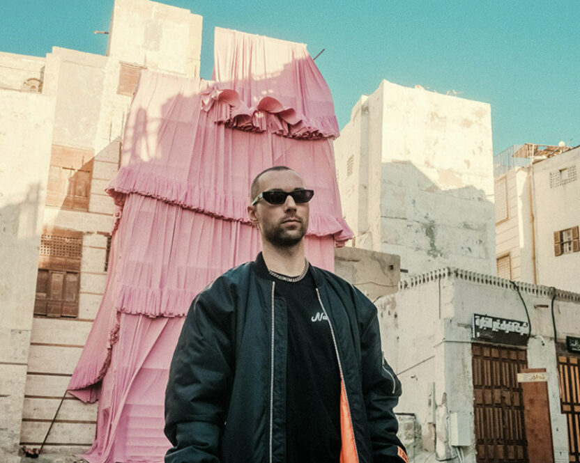 현실을 초월하는 미의 창조자, AI 아티스트 안드레스 레이싱헤르 19 image 15