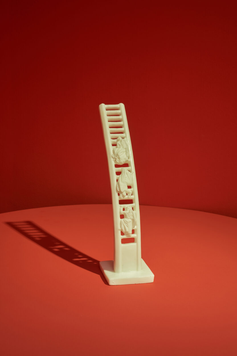 빛과 향기를 품은 ‘비누’ 천사들을 만나다 11 엔젤 시리즈 J 2024 비누 향유 47×7×5.5cm 복사