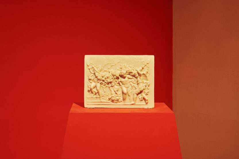 빛과 향기를 품은 ‘비누’ 천사들을 만나다 10 엔젤 시리즈 R 2006 비누 향유 30×39.5×6cm 복사