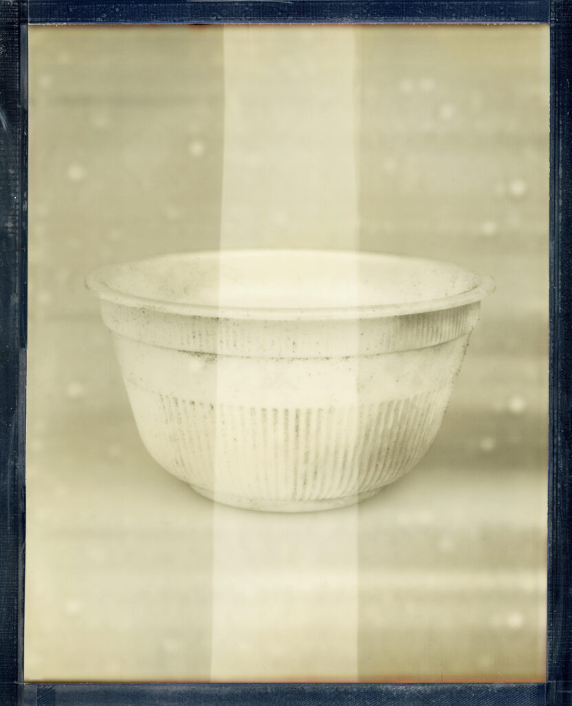 김명중 작가가 해외 셀럽이 아닌 쓰레기를 찍은 이유는? 4 컵라면용기 최종