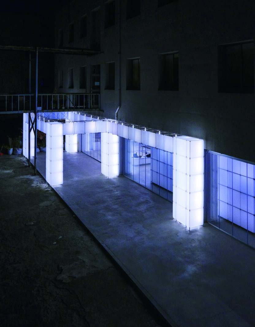 공간 변화에 대응하는 아크릴 가구 브랜드, 빌드웰러 6 240725000000142 O