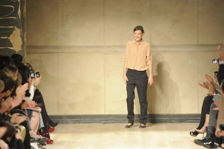 패션 하우스와 크리에이티브 디렉터, 전설의 아이코닉 컬렉션 7 3 3 2