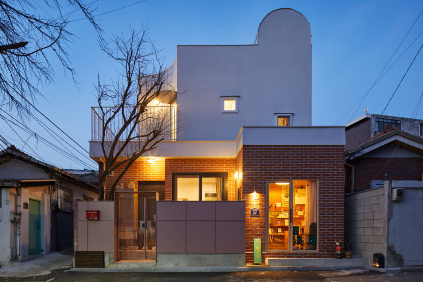 내가 꿈꾸는 삶과 집에 관한 58개의 건축 아이디어 16 47.박지현조성학비유에스아키텍츠건축사사무소 쓸모의 발견 2018 노경 사진 복사