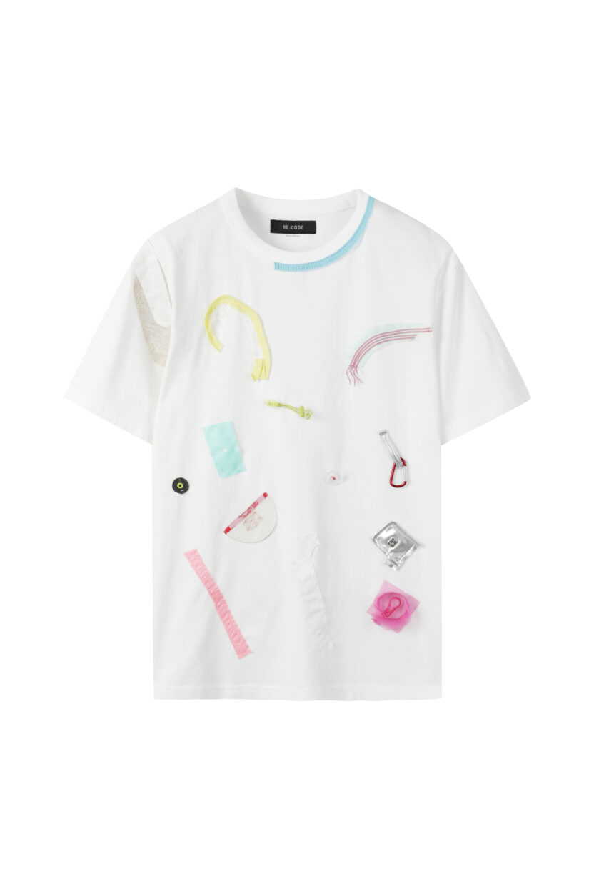 집 짓는 미술가, 서도호의 상상은 현실이 된다? 15 아트선재센터 X 서도호 X 래코드 협업 티셔츠 프린트 디자인 래코드 제공. © 2024. 서도호 래코드 1