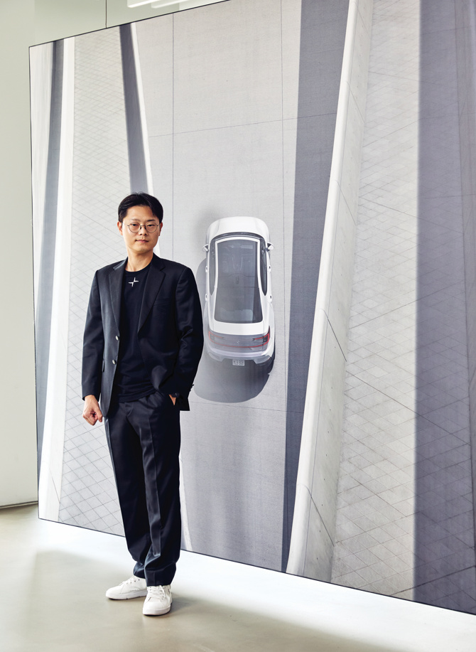 디자인으로 완성한 쿠페형 전기 SUV, 폴스타4 1 폴스타 이수범