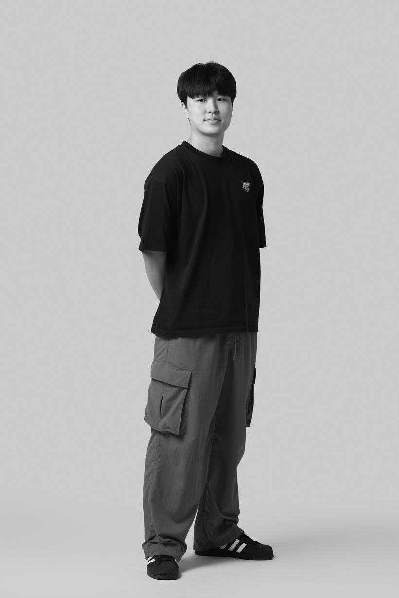 240813 영디자이너프로필 백주용1285 bk