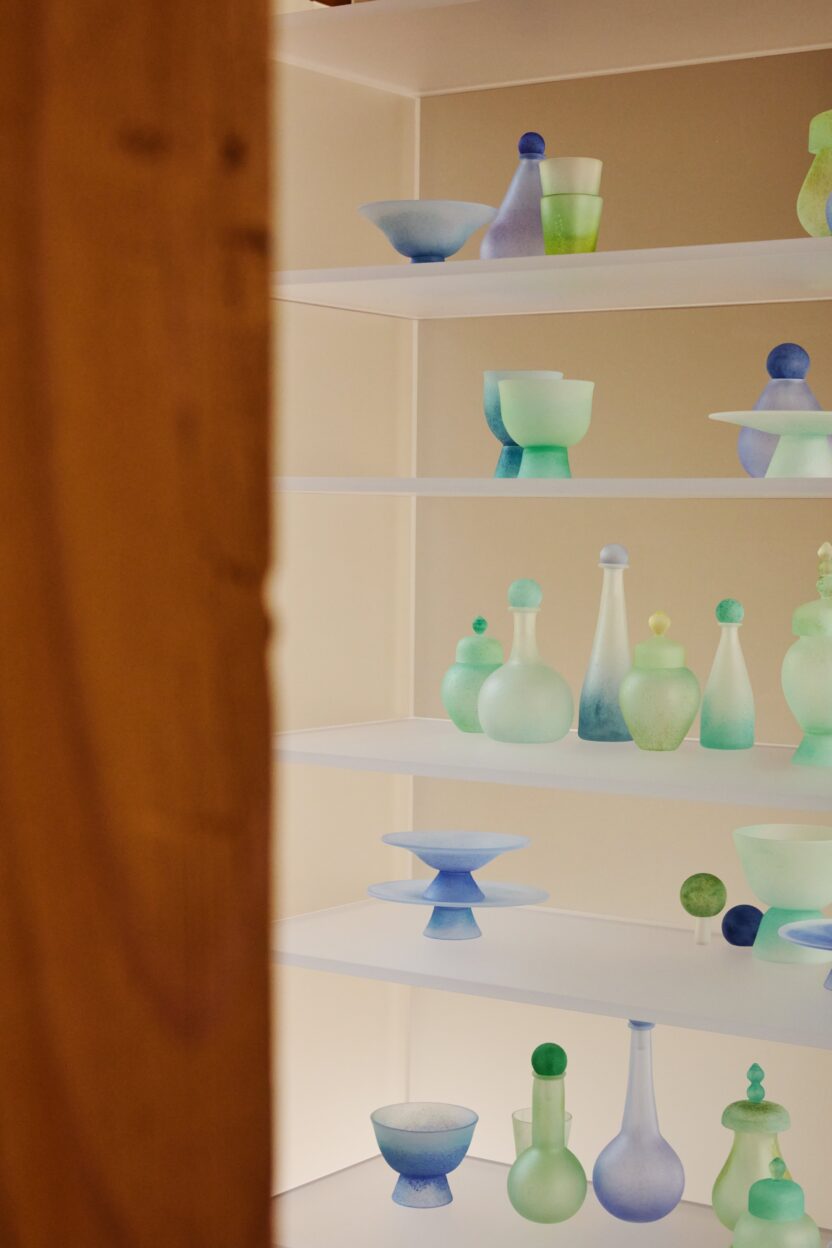 월WOL에서 마주한 유리 공예가 박선민 개인전, <시간의 연결성> 3 240904psm 102 min