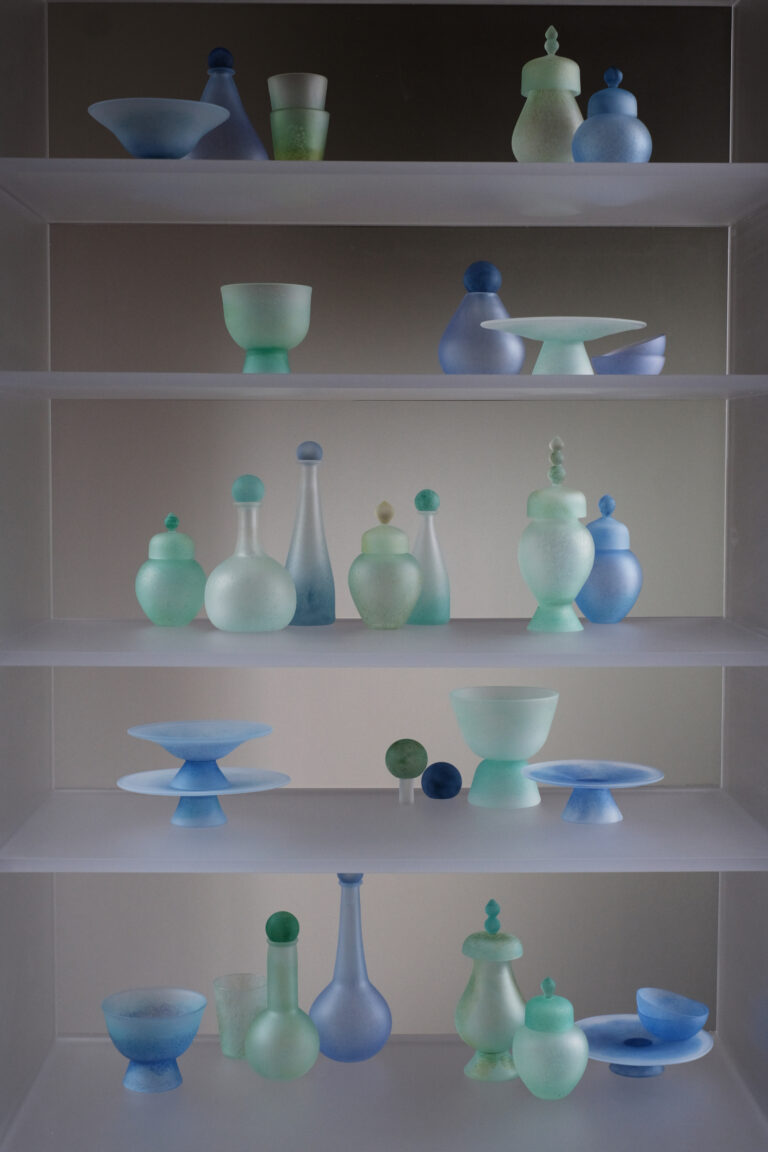 월WOL에서 마주한 유리 공예가 박선민 개인전, <시간의 연결성> 25 월WOL에서 마주한 유리 공예가 박선민 개인전, <시간의 연결성>