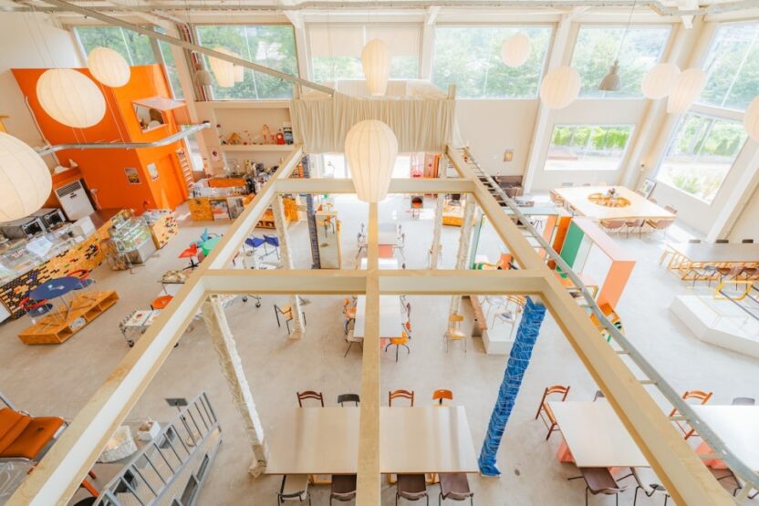 빈티지 가구를 매개로 한 디자인 플랫폼, dkff 4 4