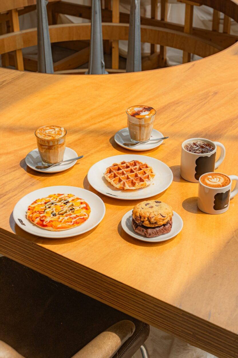 빈티지 가구를 매개로 한 디자인 플랫폼, dkff 6 6