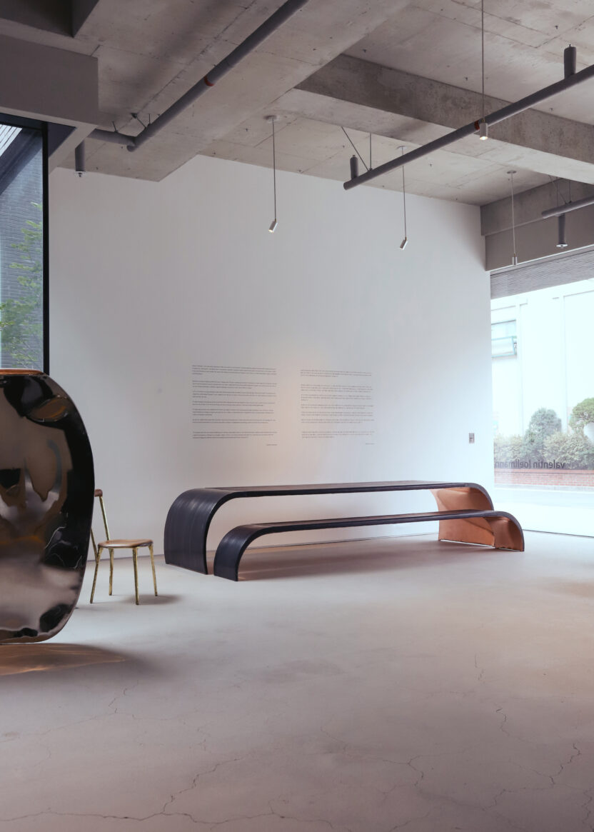 스케치 없이 가구를 만드는 디자이너, 발렌틴 로엘만 5 exhibition view 13