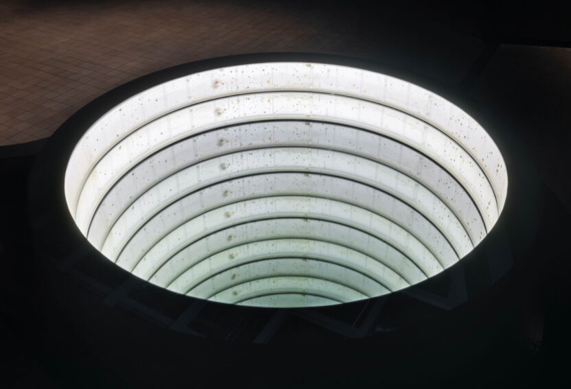 예술에 과학을 접목한 아니카 이, 리움미술관 개인전 7 대표작품 2 또 다른 너 2024