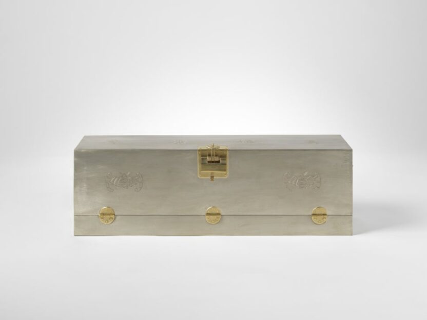 제1회 서울시 유리지공예상, 그 첫걸음의 이야기 13 이경노 백동 수복강녕 박쥐 앞닫이