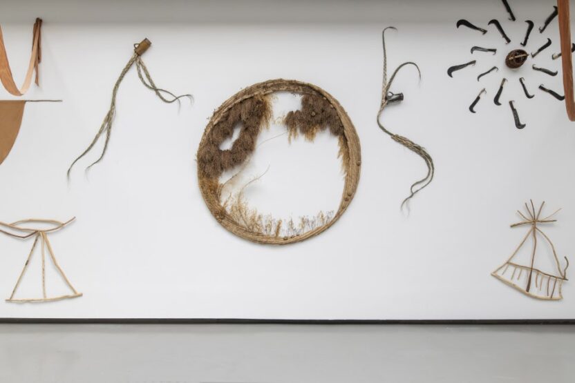 에르메스 재단 ‘라 베리에흐’의 〈엠퍼샌드〉전 11 12 4