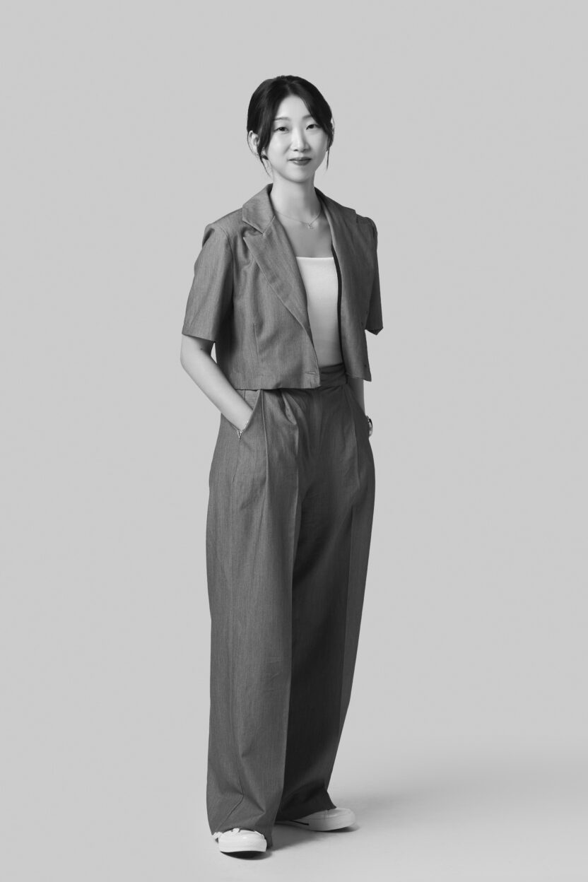 240813 영디자이너프로필 오지희0632 bk