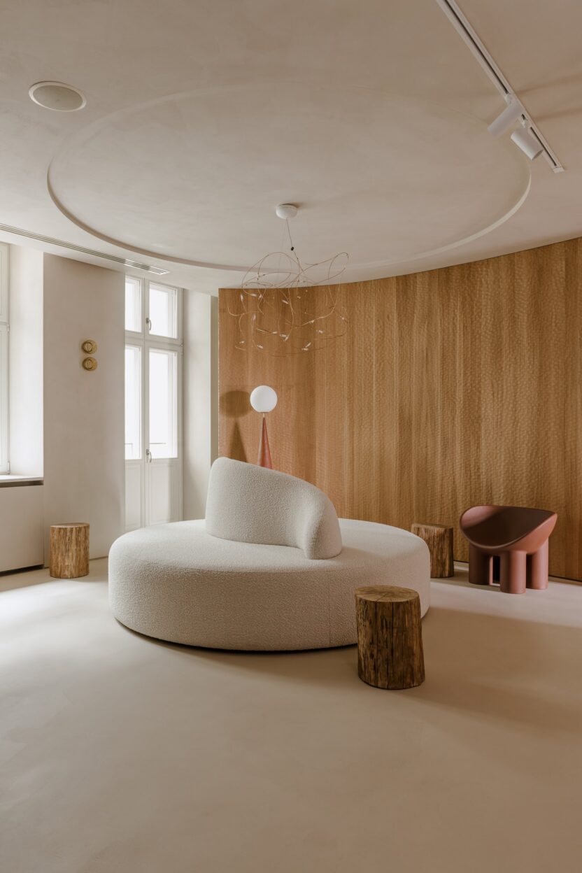 스탠리 큐브릭 영화에서 영감 받은 웨딩드레스 숍 9 Balbek MillaNova Warsaw © ONI Studio 19984 26