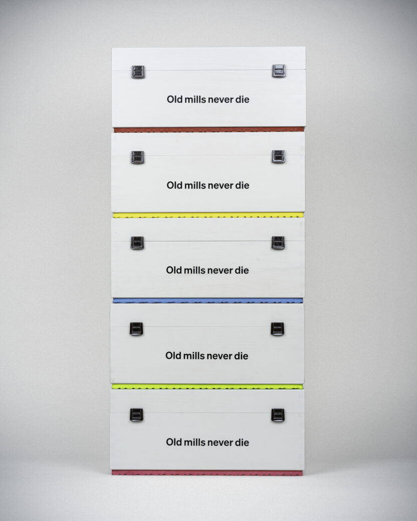 살아 있는 아트북의 전설, ‘슈타이들’의 모든 것 19 오래된 공장은 죽지 않는다. 버켄스탁 1 © 2024 Steidl 복사