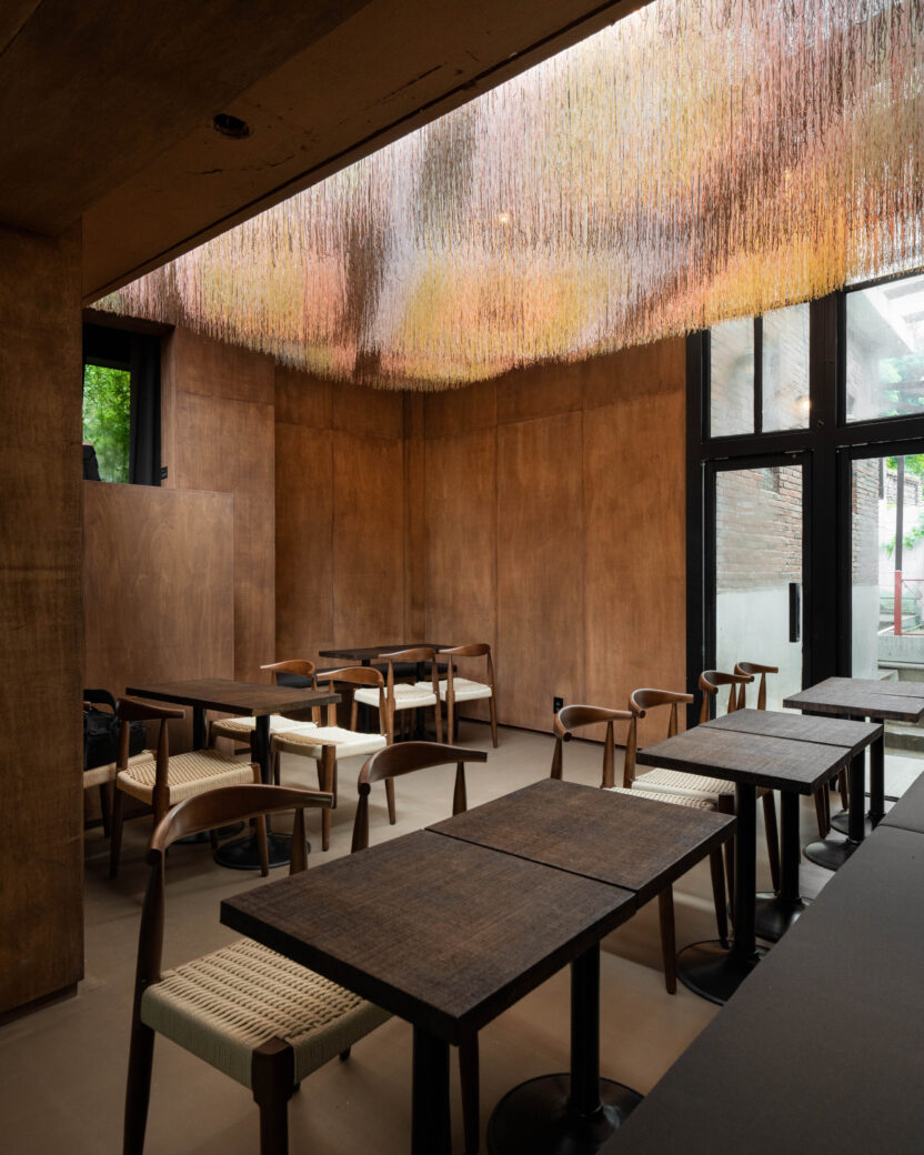 NONE SPACE 선잠 9 복사