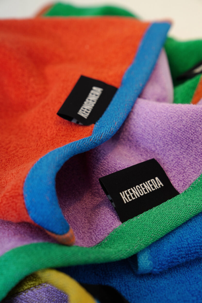 수건 속에 담은 따뜻한 응원과 위로, 킨제네라 4 4 45