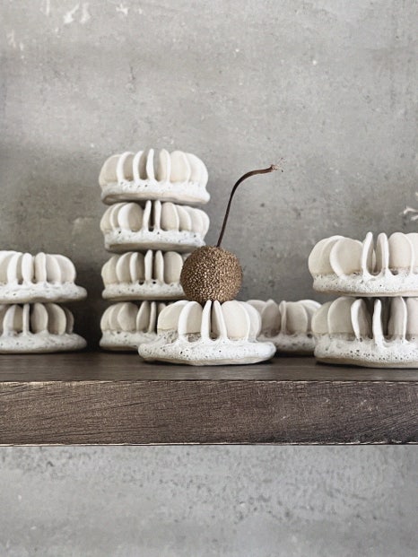 무용하고 아름다운 사물들, 편집숍 큐(Kew) 12 12